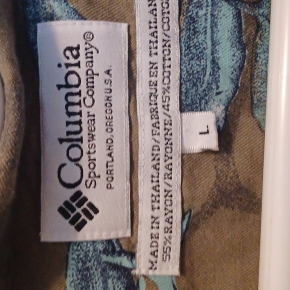 Mens columbia short sleeved button down shirt - Picture 2 of 3